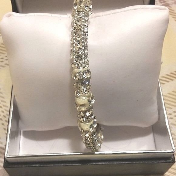 Jewelry - SPARKLY White and Silver Metal Bangle